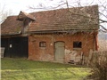stara hiža od cigle